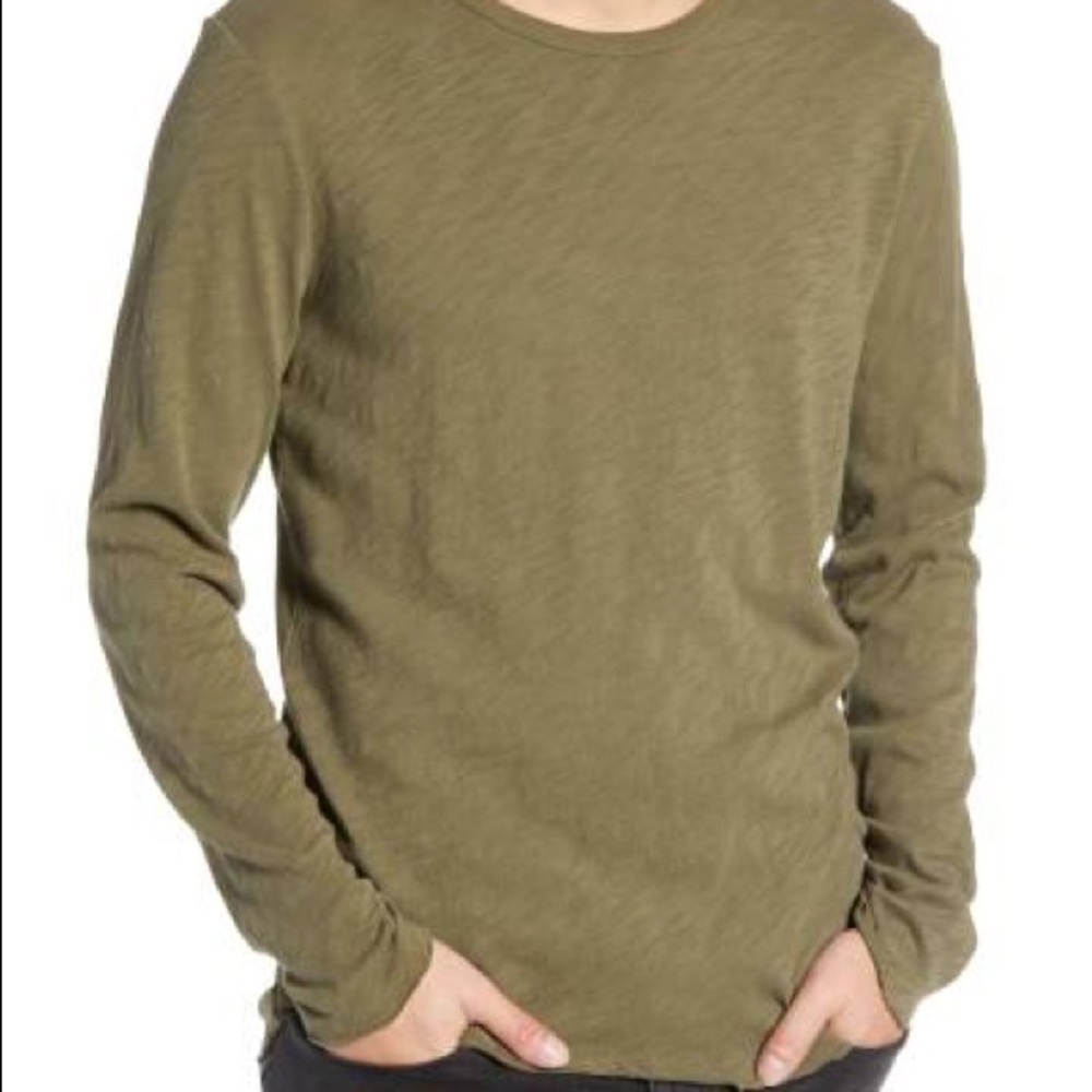 Destroyed long sleeve tee